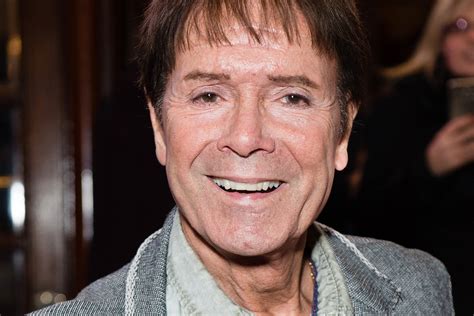 Cliff Richard And South Yorkshire Police Settle Legal Fight Over Sex