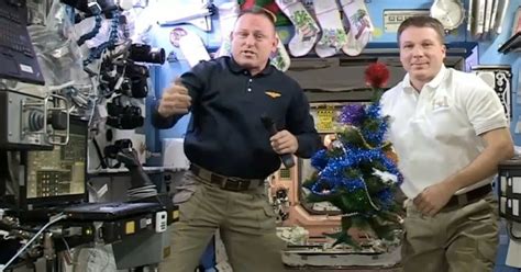 Crew Of The Iss Wishes The World A Merry Christmas Huffpost Uk