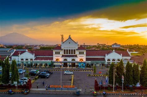 kuliner cirebon   terkenal enak  bikin ketagihan