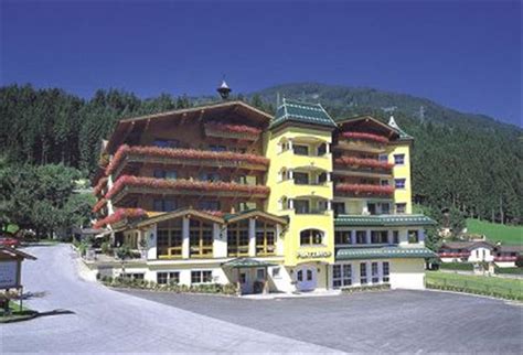 ferienhotel platzlhof  zillertal fuegen kaltenbach austria mountvacationcouk