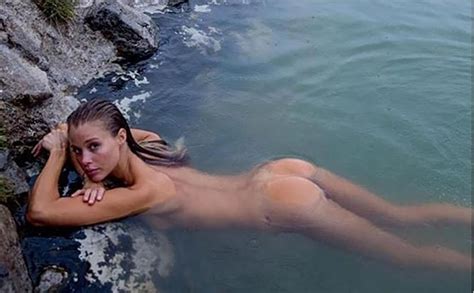 emily ratajkowski leaked nude selfies hot girl hd wallpaper