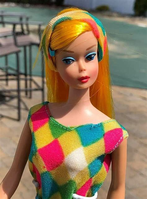 Vintage Color Magic Barbie Doll Lemon Yellow Blonde Hair Minty High
