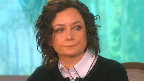 Here S Why Sara Gilbert Is Really Leaving The Talk Youtube
