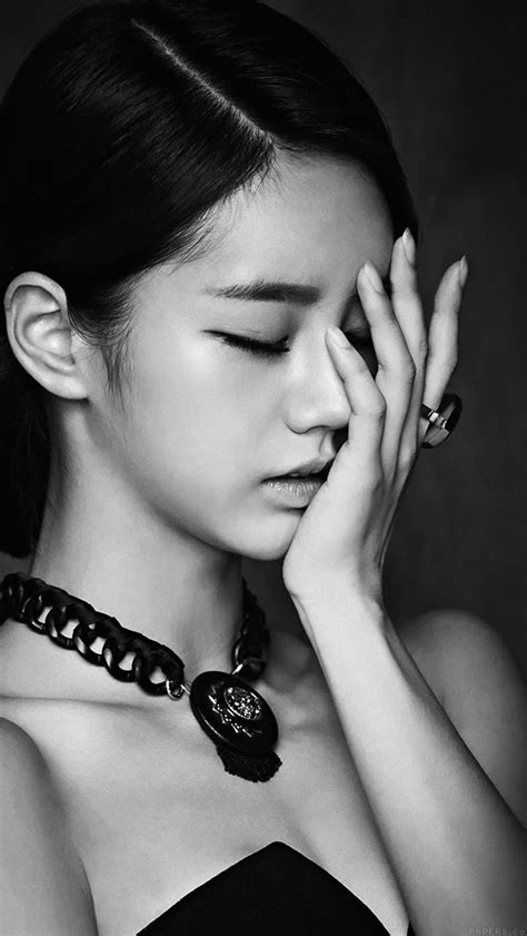 韩国美女明星黑白头像手机壁纸下载 美女 3g壁纸