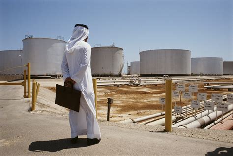 Saudi Arabias Oil Export Revenues Plunged 11 Billion In The First
