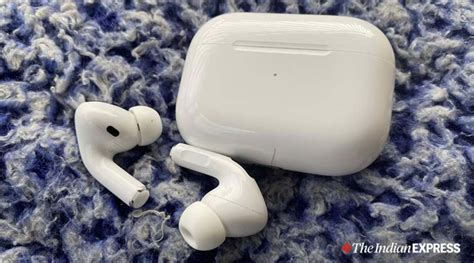 Apple Plans Redesigned Airpods For 2021 New Airpods Pro In 2022