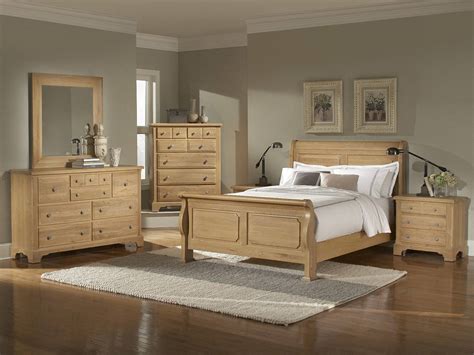 bedroom ideas  light wood furniture interior design