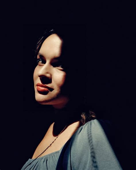 Norah Jones Returns To Her Jazz Roots The New York Times