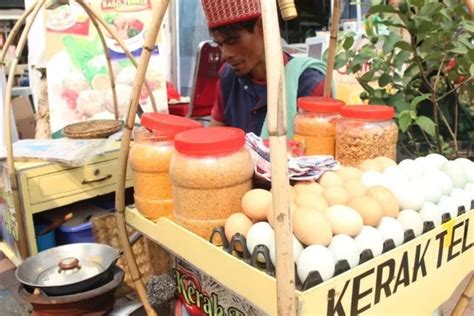 Sejarah Kerak Telor Kuliner Yang Dulunya Santapan Kaum Elit Liputan