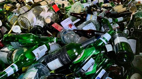 Is Glass Recycling In The U S Broken Howstuffworks