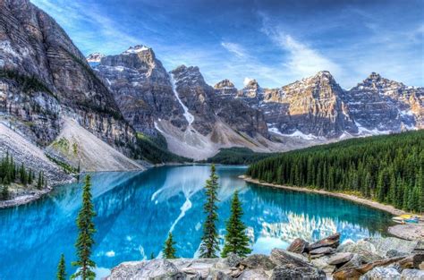 The 12 Most Beautiful Lakes You Can Visit In Canada Cool Places To