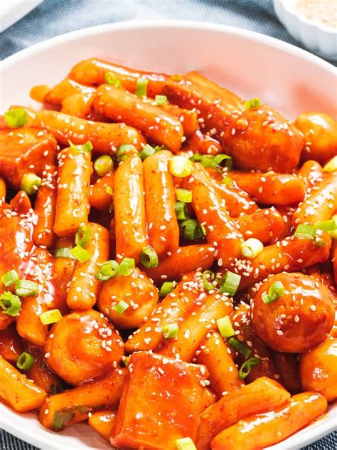 easy tteokbokki spicy korean rice cakes drive  hungry