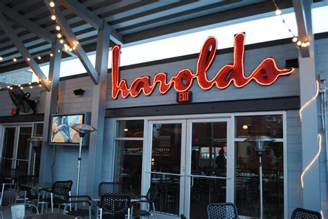 harold s restaurant and bar heights american creole