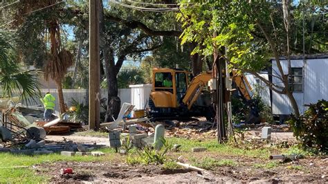 demolitions  st petersburg mobile home park leave residents  questions wfla
