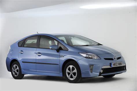 toyota prius buying guide   mk gallery carbuyer