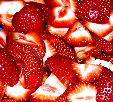 sliced strawberry  photo  freeimages