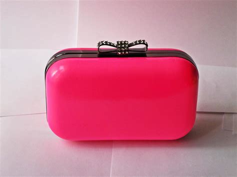 pink candy box clutch bag  bow clasp  luulla