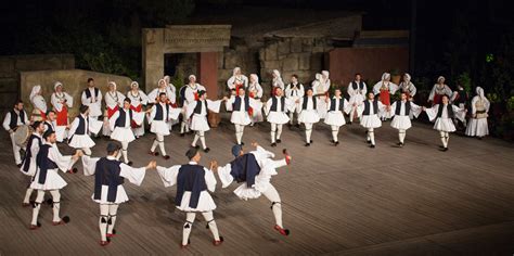 traditional greek dancing  athens greece  athens