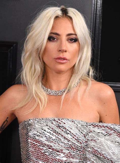 the most gorgeous beauty looks from the 2019 grammys and how to get them entertainment tonight