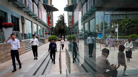 miracle city shenzhen fears  chinas economic future