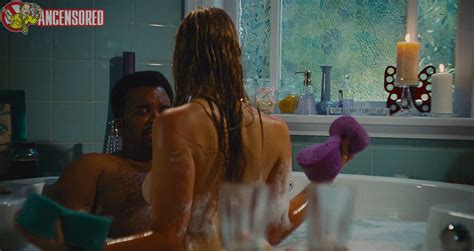 naked jessica paré in hot tub time machine