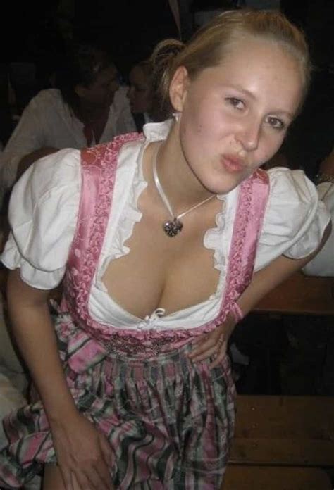 Sexy Dirndl Girls 100 Hot Oktoberfest Girls Cleavage And All Page 22