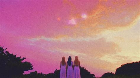 Pin by cc â™¡ on LOOÎ Î” | Desktop wallpaper art, Wallpaper pc, Aesthetic
