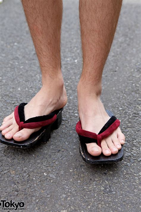 Guys Jeremy Scott And Hiro Summer Wear W Geta Sandals