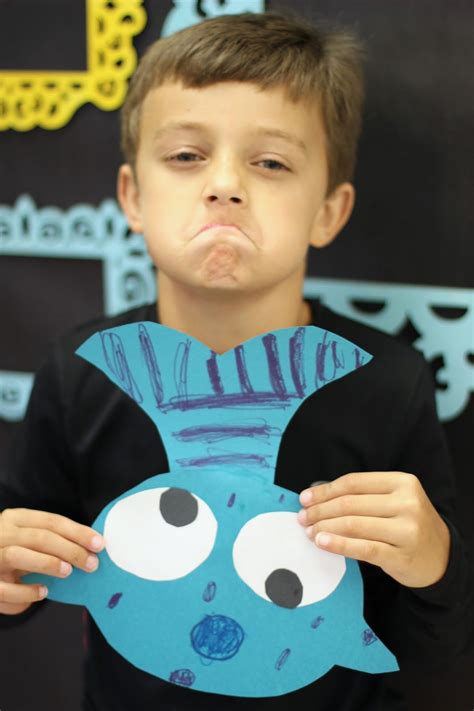 pout pout fish freebie fish crafts preschool fish activities