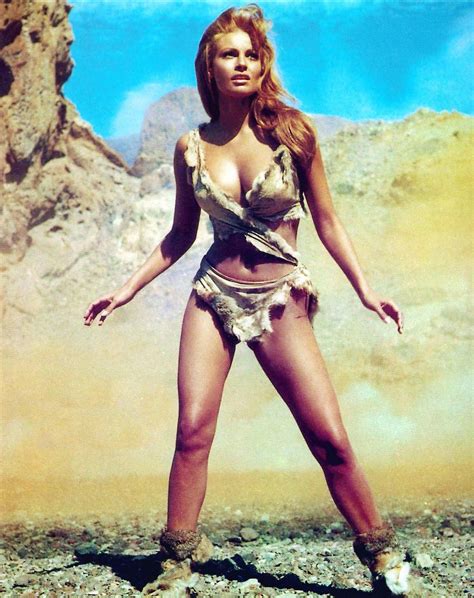 The 31 Best Hourglass Bodies Of All Time Raquel Welch Beyoncé And