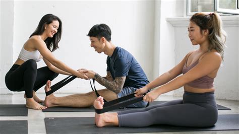 free yoga classes in singapore