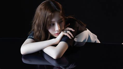 Hq60 Taeyeon Girl Snsd Black Dark Wallpaper