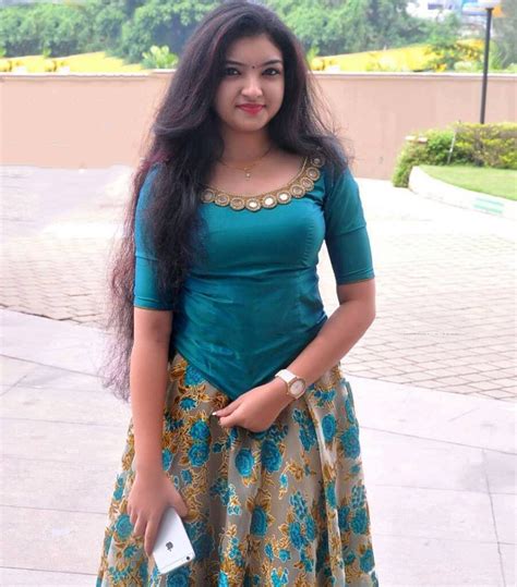 malavika nair hot navel photos new saree hd images