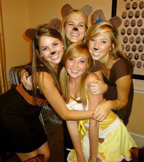 Cute Group Halloween Costumes Goldilocks And The Three Bears I Need