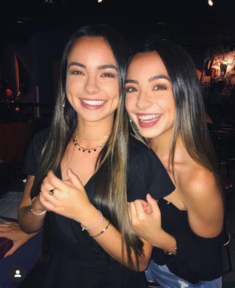 Pin By Andrea On Instagram Photography Merrell Twins Merell Twins