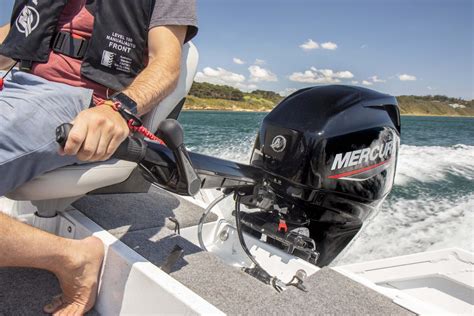 tiller  individualised control  boaters   hp outboards leisure