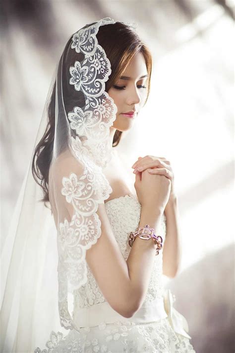 brides wear veils