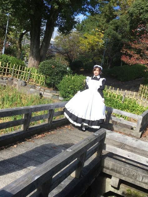 Pin By かとり On メイドさん Maid Outfit Maid Cosplay Maid Dress