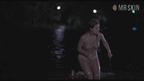 Here Are Sexy Skinny Dipping S