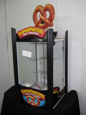 super pretzel warmer display unit
