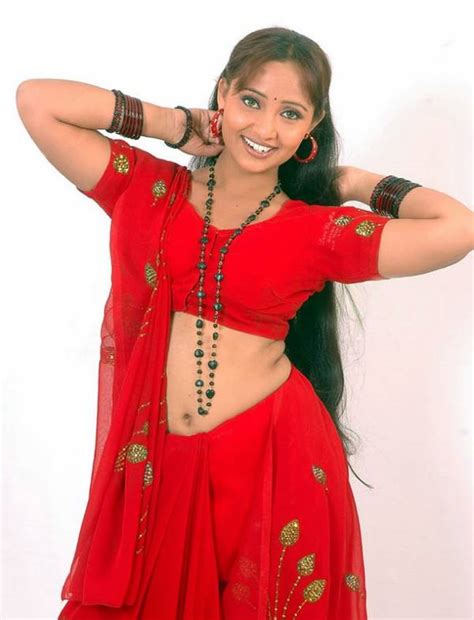 Hot Desi Mallu Sizzling Blouse Open Her Boobs ~ Hot