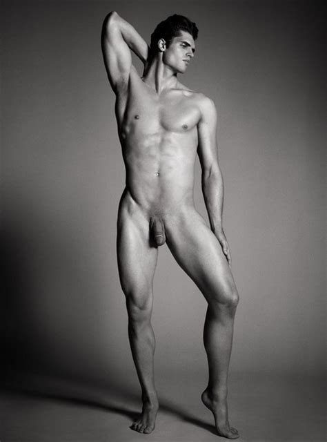 omg he s naked versace supermodel brian shimansky omg blog [the original since 2003]