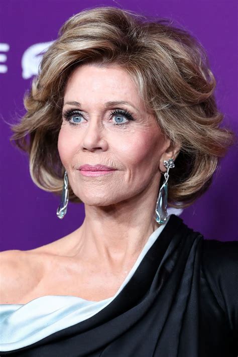 35 Sophisticated Hairstyles For Stylish Women Over 60