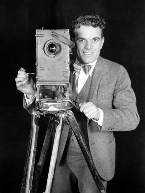 bildergebnis für movie camera 1920 portrait 20er jahre und 20er