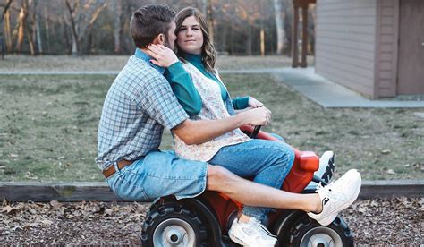 hilarious couple opt for brutally awkward engagement photoshoot