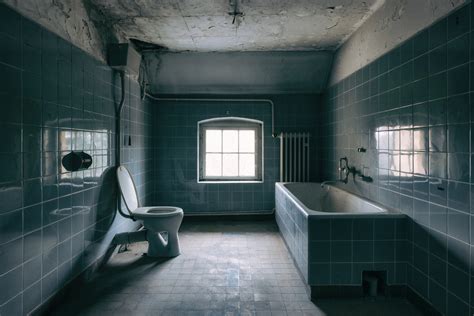les salles de bain abandonnées de ralph graëf étapes