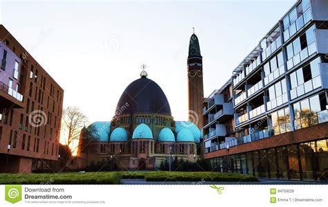 parochie sint jan de doper waalwijk editorial stock photo image  stad hendrik