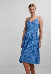 yas jurk ultra marineblauw zalandobe