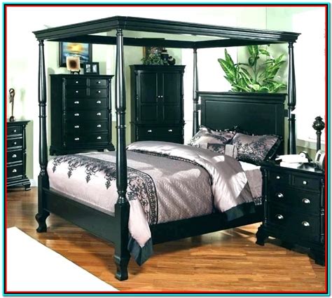 king size canopy bed  mirrors bedroom home decorating ideas jkbrmej