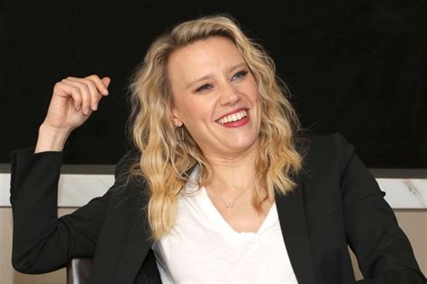 kate mckinnon at the spy who dumped me press conference in